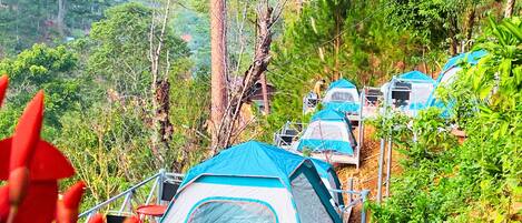Tenda, vista montagna | 1 camera, con arredamento individuale, una scrivania, Wi-Fi gratuito