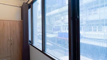 3 bedrooms, blackout curtains, iron/ironing board, free WiFi