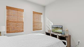 5 habitaciones, tabla de planchar con plancha, wifi y ropa de cama