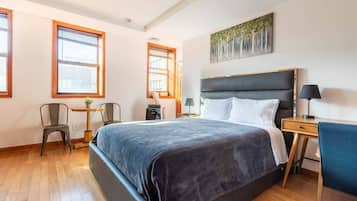 1 soverom, skrivebord, strykejern/-brett og wi-fi