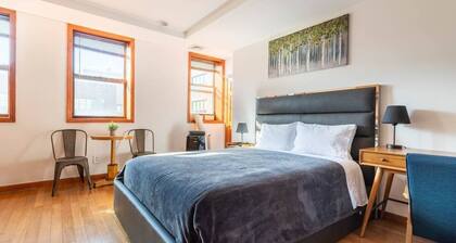 Cozy and charming studio brought by Zoller Stays. Comfortable and spacious