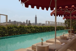 Outdoor pool - Capella Taipei (Taipei)