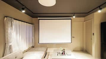 薄型テレビ