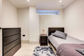 2 bedrooms, iron/ironing board, travel crib, WiFi