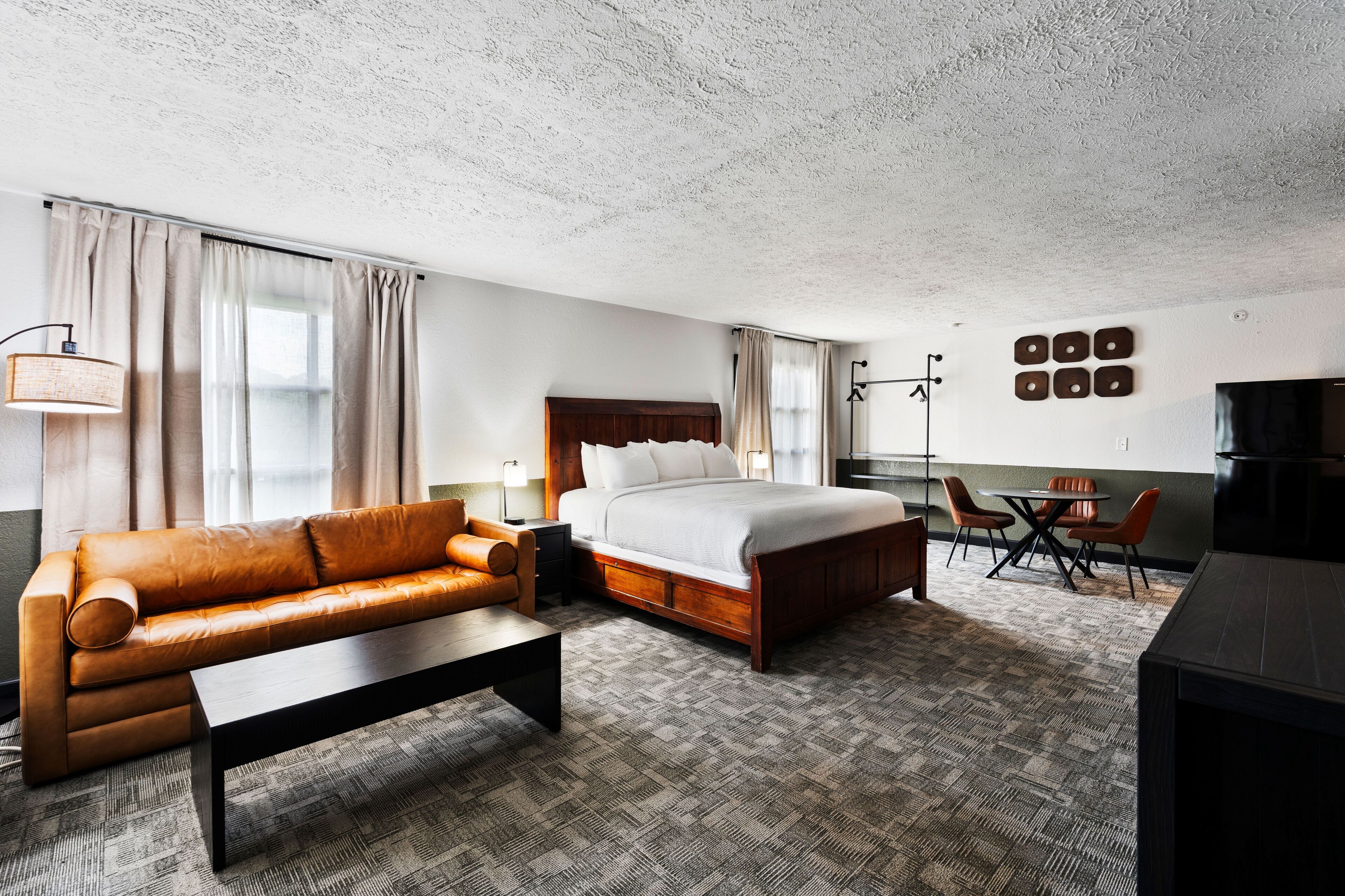 Una Smart TV, una chimenea