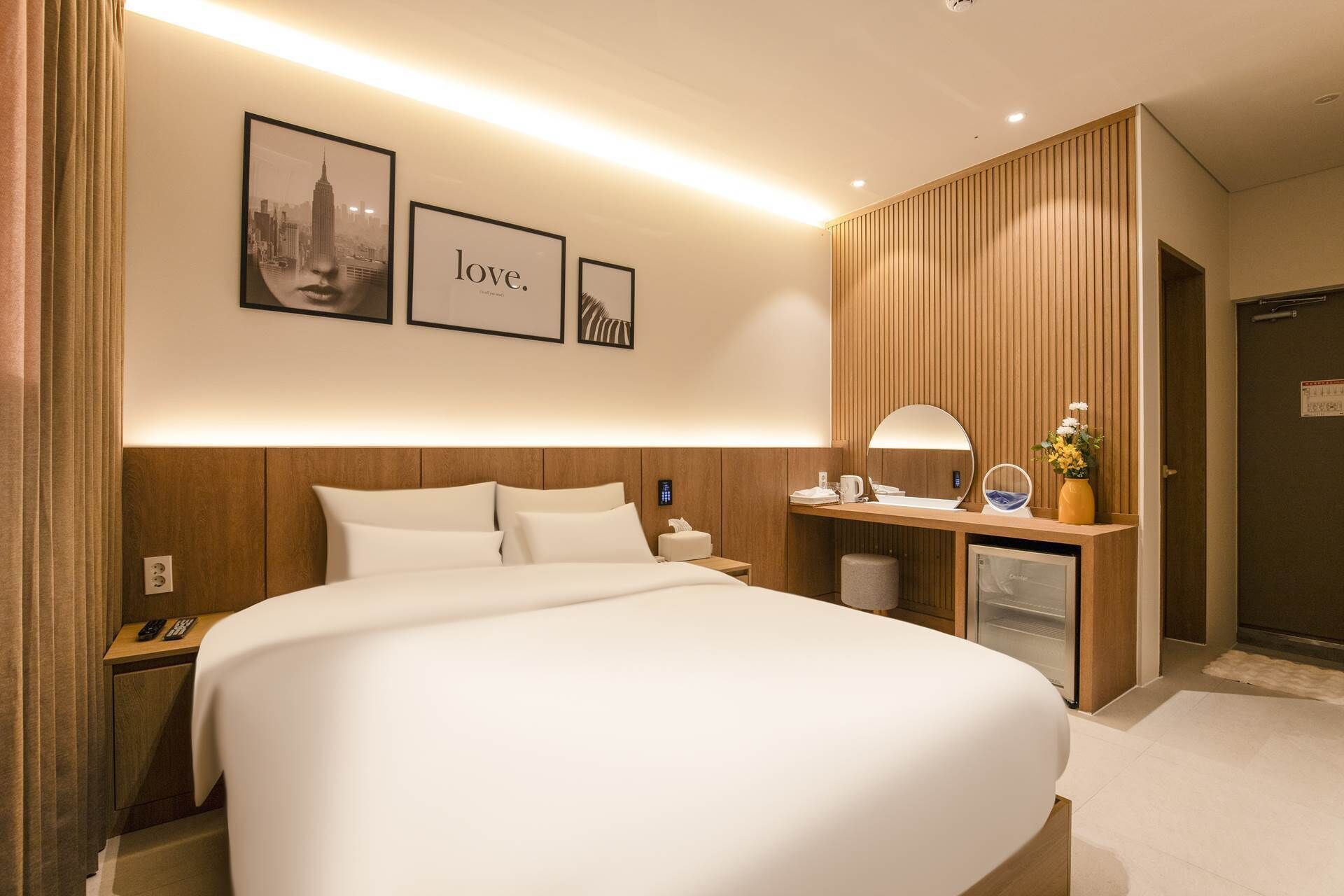 デラックス ルーム | 防音設備、WiFi (無料)