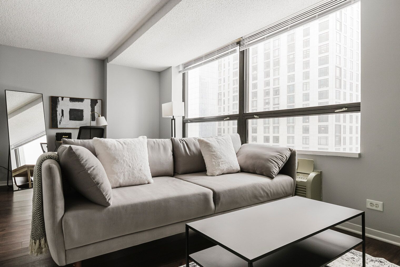 Fernseher, Stereoanlage