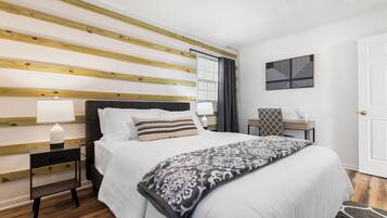 2 bedrooms, iron/ironing board, free WiFi, bed sheets