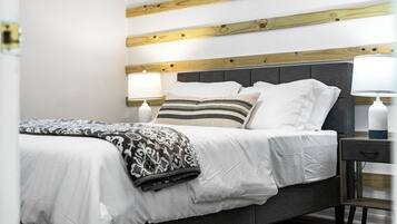 2 chambres, fer et planche à repasser, Wi-Fi gratuit, draps fournis