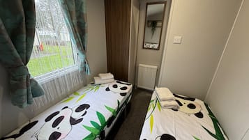 3 dormitorios, tabla de planchar con plancha, wifi y ropa de cama