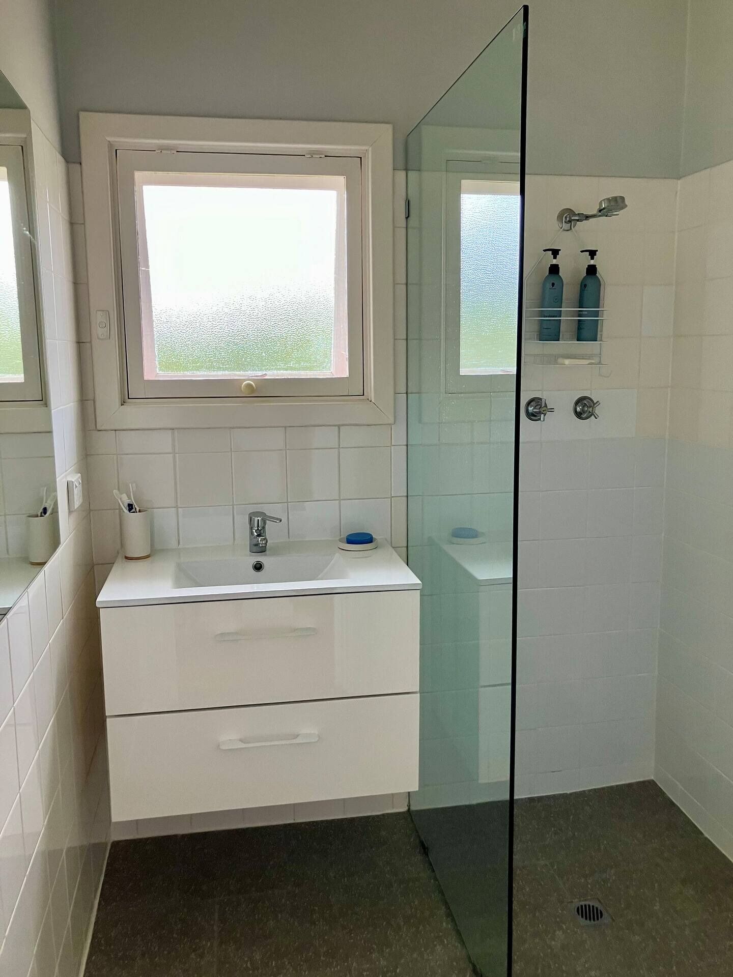 Shower, towels, soap, shampoo