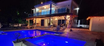 Charming 4-bedroom country house in San Francisco de Macorís with WiFi, AC