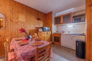 Cocina y comedor