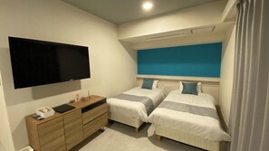 1 bedroom, desk, free WiFi, bed sheets