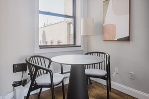 Dining - Blueground | West Village, AC, nr High Line (New York)