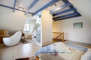 1 bedroom, iron/ironing board, free WiFi, bed sheets - Apartment “Alte Kirche” with Private Terrace, Shared Garden and Wi-Fi (Pellworm)