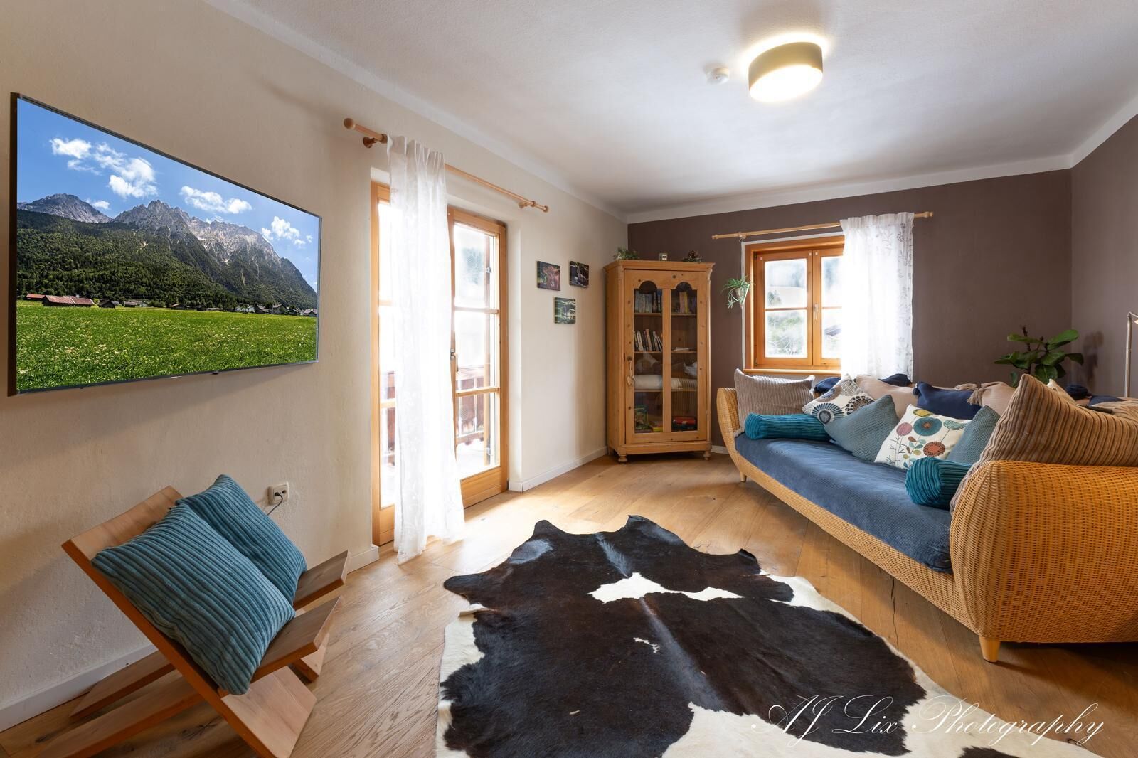 TV, DVD player, stereo