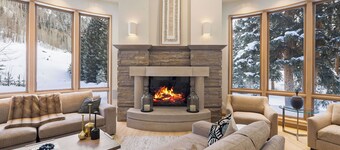 Rocky Mountain Retreat - 6 Bed Vail Getaway, Riverside Location