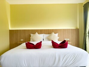 Standard Double Room | Desk, laptop workspace, free WiFi, bed sheets - Nan's Aonang (Krabi)