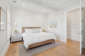 5 bedrooms, iron/ironing board, free WiFi, bed sheets