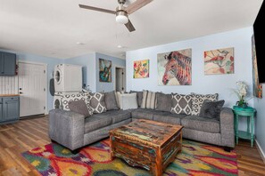 Unclassified image, 4 of 32, button - CH714 ~ New Listing ~ Clean, No Frills, Efficiency ~ Comfortable and Near Downtown ~ Free Parking (Nashville)