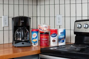 Unclassified image, 3 of 32, button - CH714 ~ New Listing ~ Clean, No Frills, Efficiency ~ Comfortable and Near Downtown ~ Free Parking (Nashville)