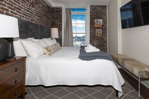 3 dormitorios, tabla de planchar con plancha, wifi y ropa de cama