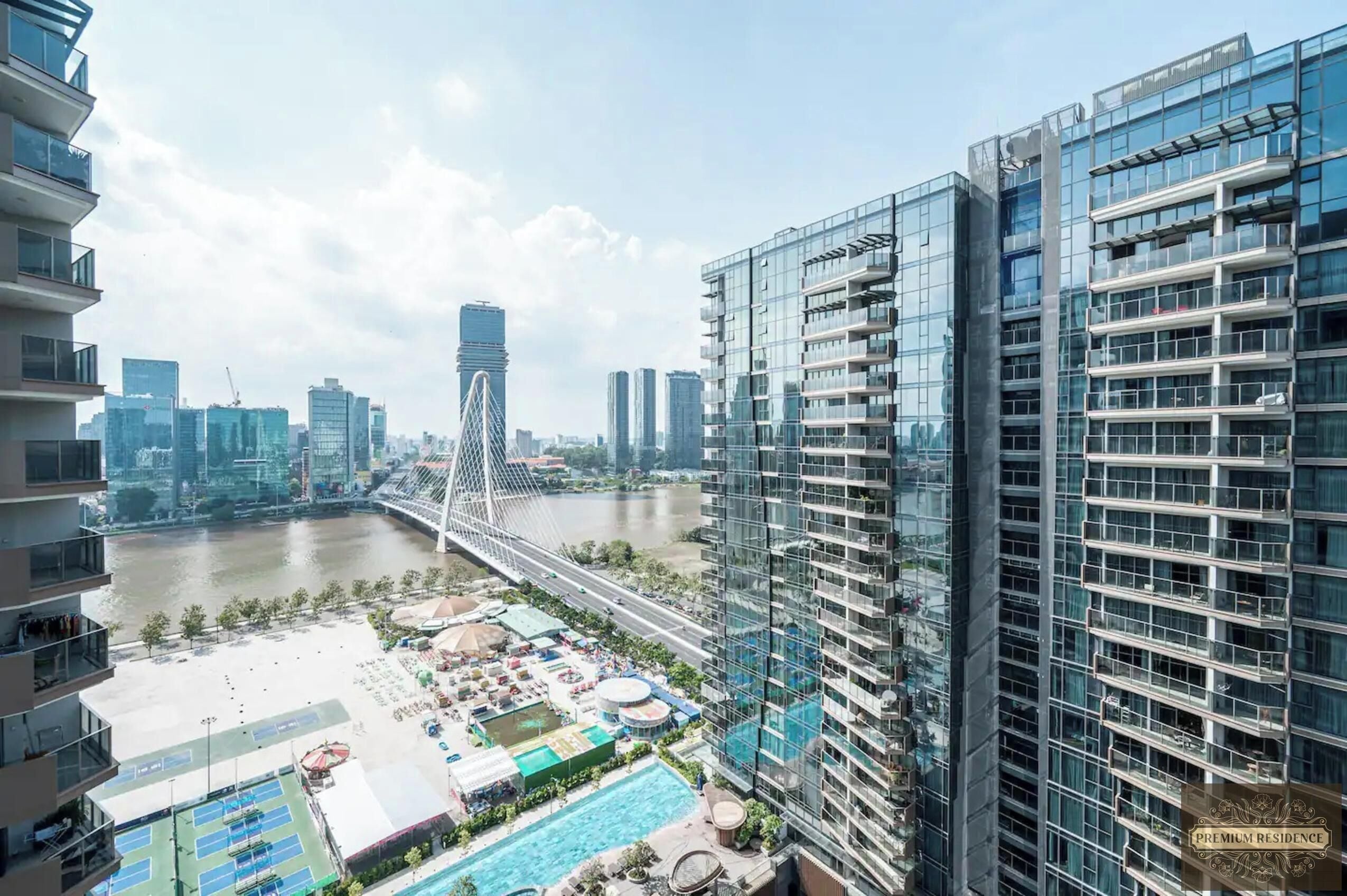 Appartement Design, 1 chambre, balcon, vue ville | Minibar, bureau, espace de travail pour ordinateur portable