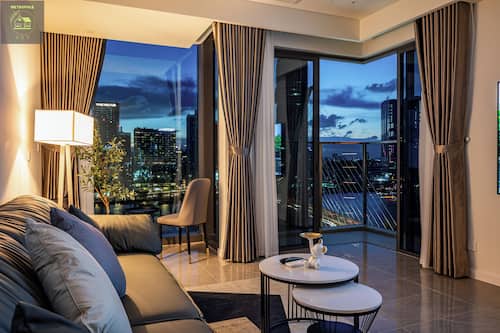 Executive Apartment, 3 Bedrooms, Balcony, City View | Living area