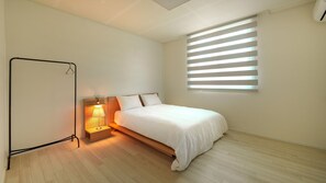 Basic Room, 3 Bedrooms (Summer Room) | 3 bedrooms, free WiFi - Sokcho Biroso Private Cottage (Sokcho)