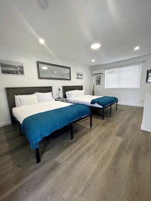 1 chambre, bureau, fer et planche à repasser, Wi-Fi gratuit