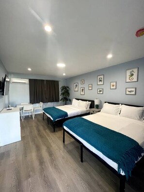 1 bedroom, desk, iron/ironing board, WiFi