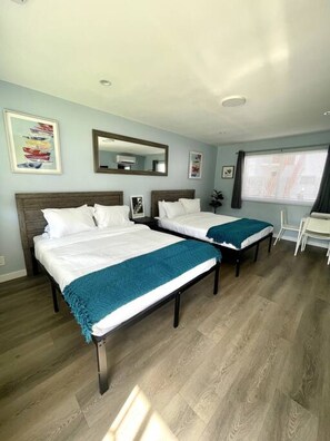 1 bedroom, desk, iron/ironing board, WiFi