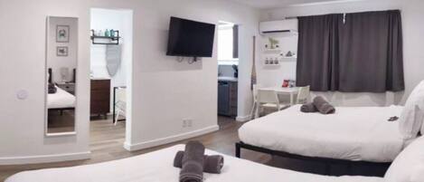 1 غرفة نوم ومكتب ومكواة/لوح كي وواي فاي