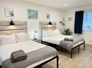 1 bedroom, desk, iron/ironing board, WiFi