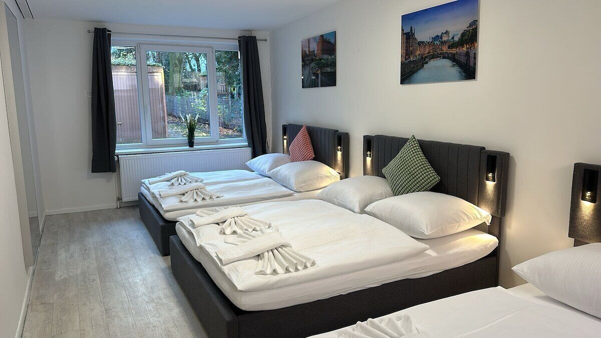 4 Schlafzimmer, Bügeleisen/Bügelbrett, WLAN, Bettwäsche