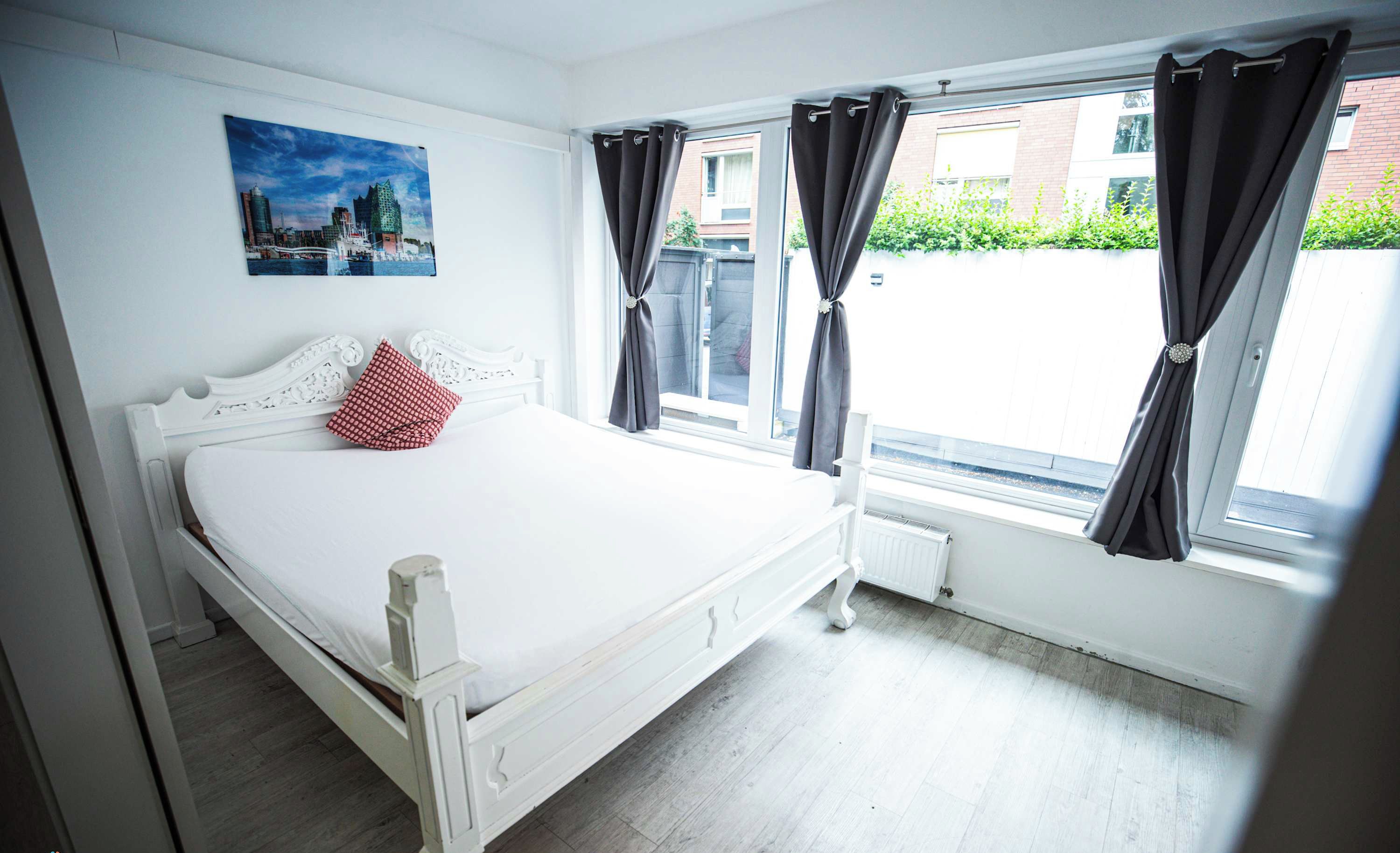 3 chambres, fer et planche à repasser, Wi-Fi gratuit, draps fournis