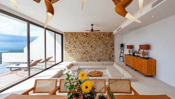 Three-Bedroom Anzhu Pool Villa with Bathtub | Premium bedding, free minibar, free WiFi, bed sheets