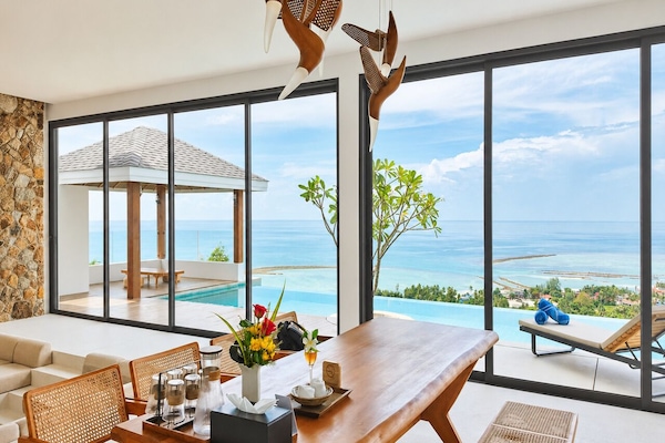 Three-Bedroom Anzhu Pool Villa and Private Pavilion | Living area