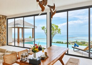 Three-Bedroom Anzhu Pool Villa and Private Pavilion | Oppholdsområde