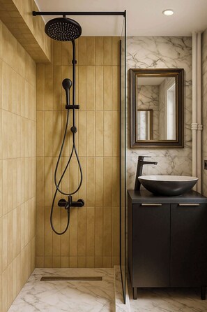 Douche, séchoir à cheveux, serviettes fournies, shampooing