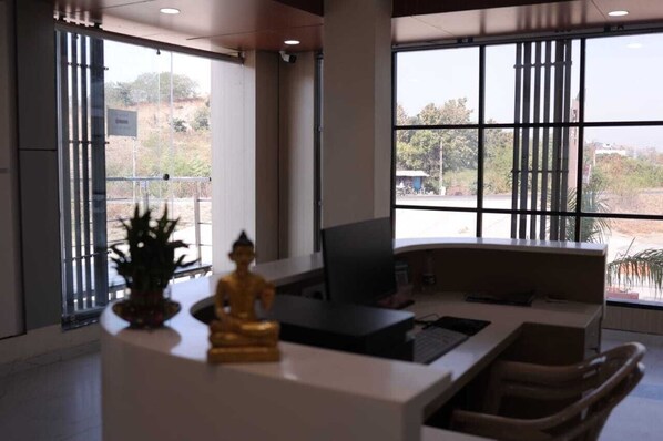 Reception - The Pramukh 2 (Garudeshwar)