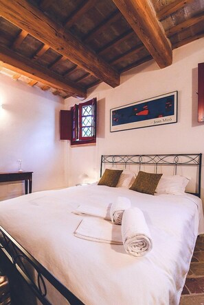 10 Schlafzimmer, Bügeleisen/Bügelbrett, kostenloses WLAN, Bettwäsche