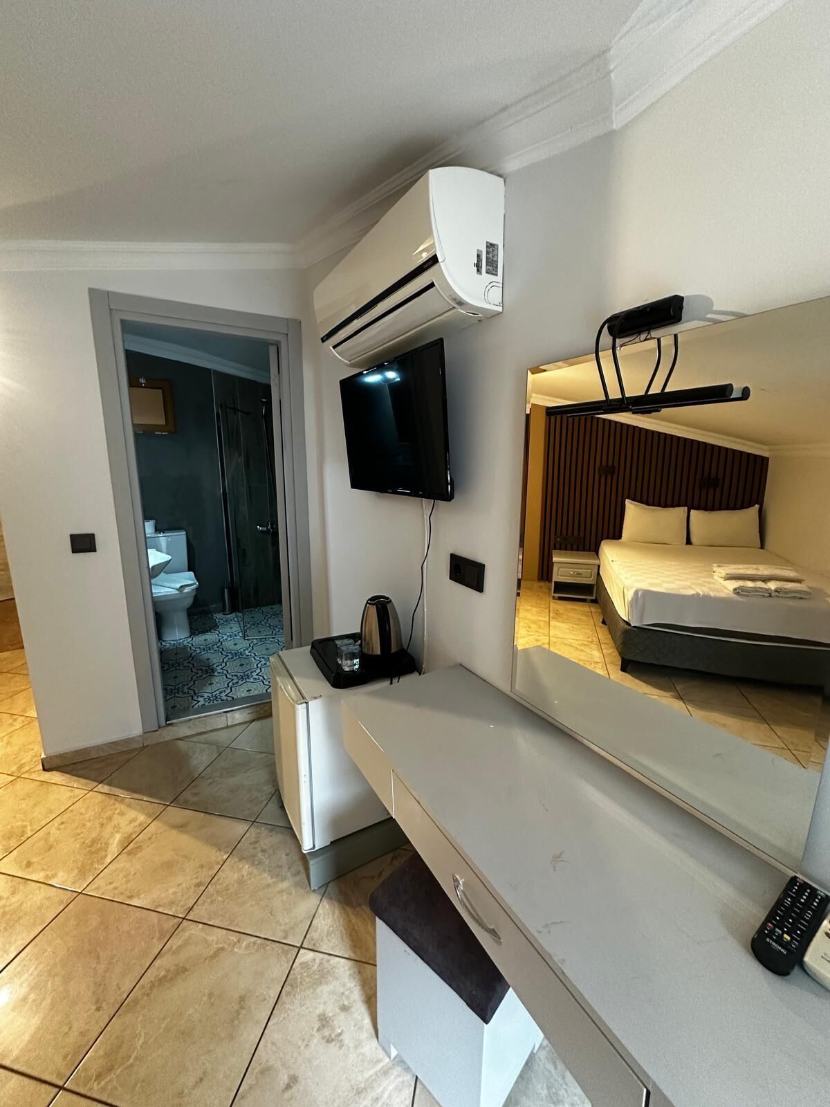 이코노미룸, 발코니 | 미니바, 객실 내 금고, 무료 WiFi, 침대 시트