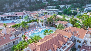 Seasonal outdoor pool, open 7:00 AM to 6:00 PM, free pool cabanas