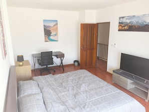 Wi-Fi de cortesia, roupa de cama