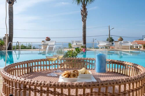 Villa à Santa Maria Al Bagno avec 5 chambres à coucher, 10 couchages