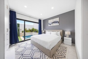 2 bedrooms, in-room safe, travel cot, free WiFi