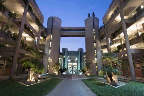 Loft in Siwar-Zouk- 2 minutes from hotel Le Royal-Dbayeh- by car