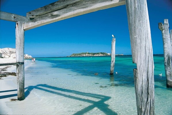 Plage à proximité, sable blanc